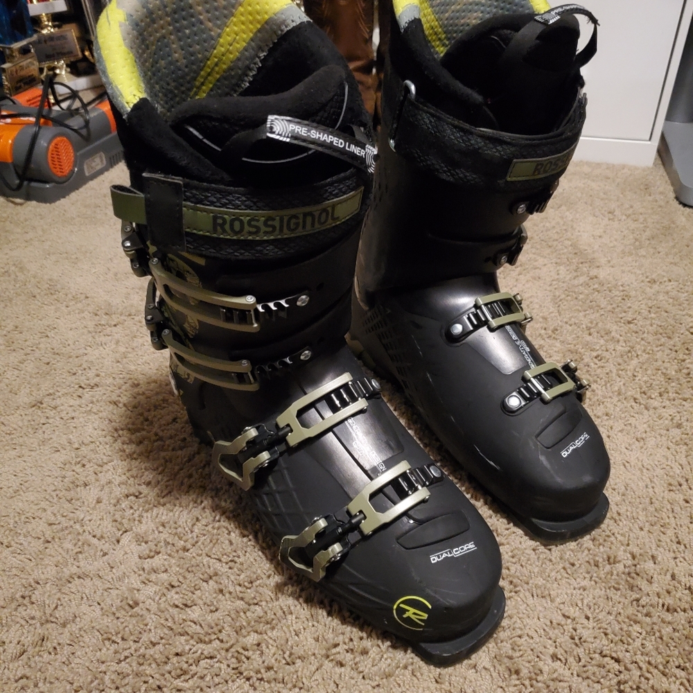 New Mens Ski Boots